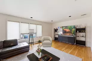 767 Kingsland Ave, Ridgefield, NJ 07657 - Photo 2