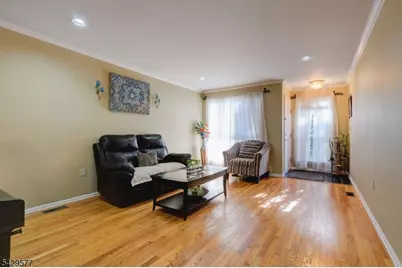 115 Constitution Way, Bernards Township, NJ 07920 - Photo 4