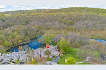 79 Old Fourth Dr, Jefferson Township, NJ 07438 - Photo 2
