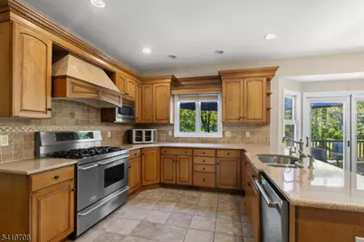 26 Woodshire Terrace, Montville Township, NJ 07082 - Photo 6