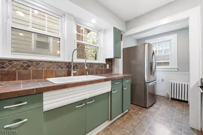 219 Overlook Ave, Belleville, NJ 07109 - Photo 6