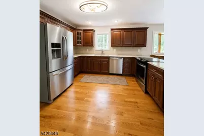 48 Silver Grove Rd, Hardyston Township, NJ 07460 - Photo 4