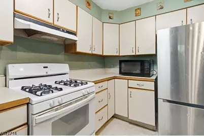 170 Marion Ct, Pompton Lakes, NJ 07442 - Photo 14