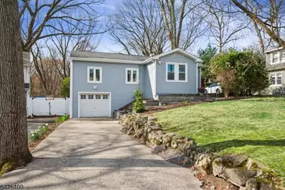 11 Oakdale Rd, Parsippany, NJ 07834 - Photo 1