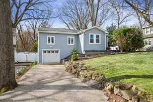 11 Oakdale Rd, Parsippany, NJ 07834 - Photo 1