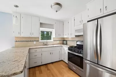 11 Oakdale Rd, Parsippany, NJ 07834 - Photo 16