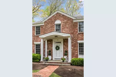 11 Huron Dr, Chatham Township, NJ 07928 - Photo 2