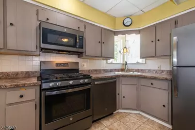 50 Morningside Rd, Verona, NJ 07044 - Photo 16
