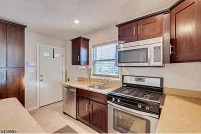 174 Runyon Ave, Franklin Township, NJ 08873 - Photo 10