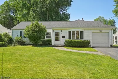 58 Ashwood Dr, Livingston, NJ 07039 - Photo 1