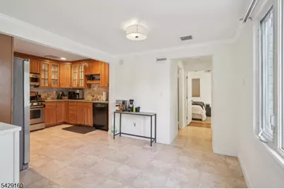 58 Ashwood Dr, Livingston, NJ 07039 - Photo 10