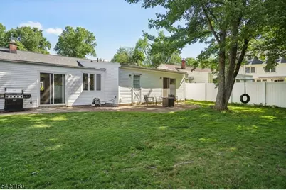 58 Ashwood Dr, Livingston, NJ 07039 - Photo 2