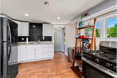 12 Cook St, Butler, NJ 07405 - Photo 16