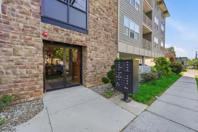 594-596 Jefferson Ave #104, Elizabeth, NJ 07201 - Photo 1