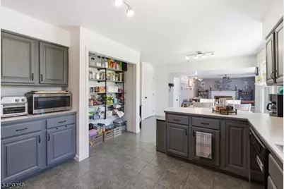 63 Skyline Dr, Sparta Township, NJ 07871 - Photo 18