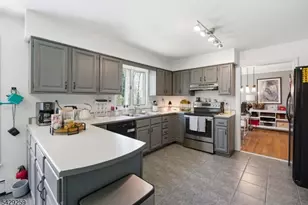 63 Skyline Dr, Sparta Township, NJ 07871 - Photo 16