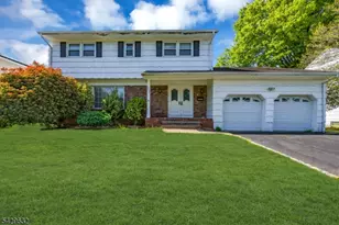 712 Moses Dr, Rahway, NJ 07065 - Photo 1