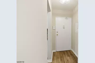 462 D River R #D, Nutley Twp., NJ 07110 - Photo 6