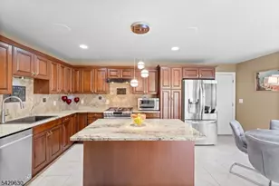 1553 Alps Rd, Wayne, NJ 07470 - Photo 8