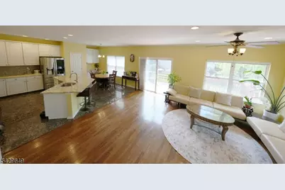 10 Queens Ln, Wayne, NJ 07470 - Photo 8