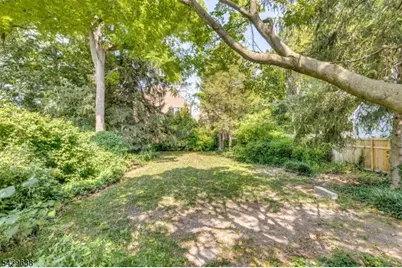 15 E 2nd St, Moorestown Twp., NJ 08057 - Photo 14