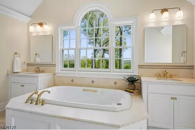 107 Huron Dr, Chatham Township, NJ 07928 - Photo 32