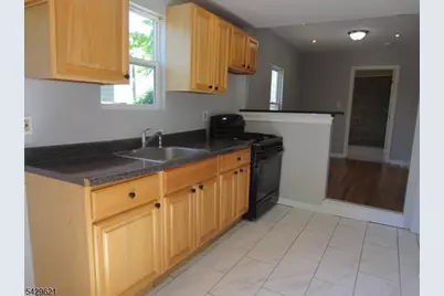 279 Oregon St, Union Township, NJ 07088 - Photo 18