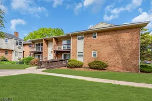 527 Andria Ave, Hillsborough Township, NJ 08844 - Photo 2