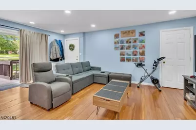 527 Andria Ave #223, Hillsborough Township, NJ 08844 - Photo 8
