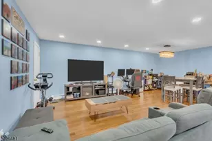 527 Andria Ave, Hillsborough Township, NJ 08844 - Photo 6