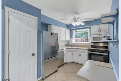 527 Andria Ave #223, Hillsborough Township, NJ 08844 - Photo 12