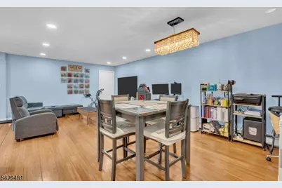 527 Andria Ave #223, Hillsborough Township, NJ 08844 - Photo 10