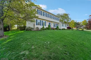 86 Timberline Dr, Wayne Twp., NJ 07470 - Photo 2