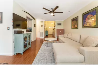 2 Daniel Ct, Lebanon, NJ 08833 - Photo 8