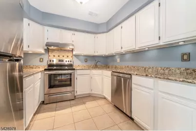 2 Daniel Ct, Lebanon, NJ 08833 - Photo 12