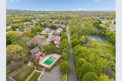 2 Daniel Ct, Lebanon, NJ 08833 - Photo 32