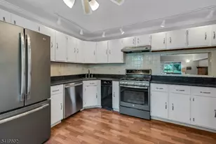 60 Woodward Ln, Bernards Township, NJ 07920 - Photo 12