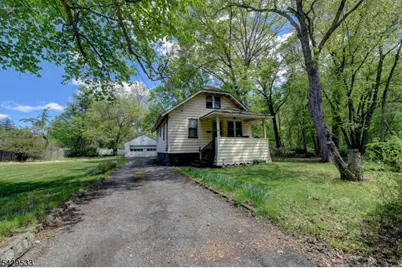 86 Greenwood Ave, Pequannock Township, NJ 07440 - Photo 2