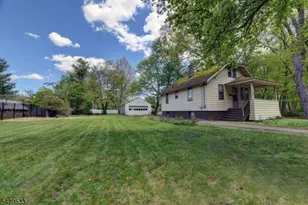 86 Greenwood Ave, Pequannock Township, NJ 07440 - Photo 1