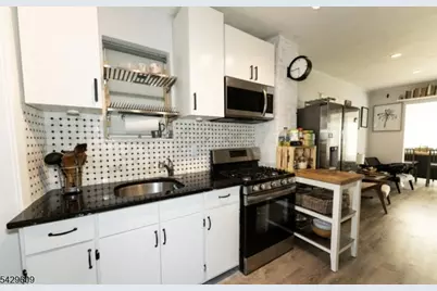 78 Beech St, Belleville, NJ 07109 - Photo 2