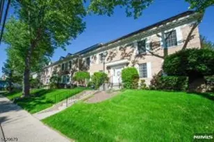 11 S Maple, Park Ridge, NJ 07656 - Photo 2
