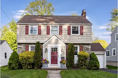 199 Stonehouse Rd, Bloomfield Twp., NJ 07028 - Photo 2