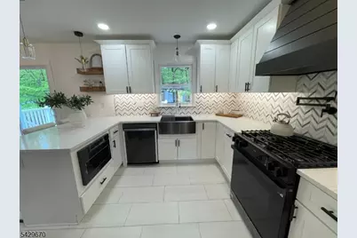 962 Brown Rd, Bridgewater, NJ 08807 - Photo 12