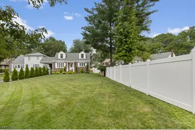 571 Orchard St, Rahway, NJ 07065 - Photo 26