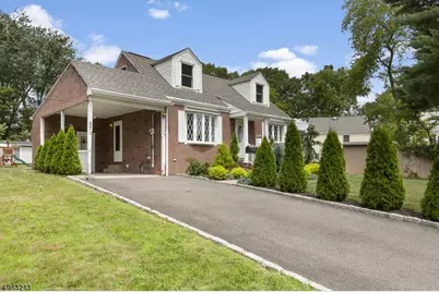 571 Orchard St, Rahway, NJ 07065 - Photo 2