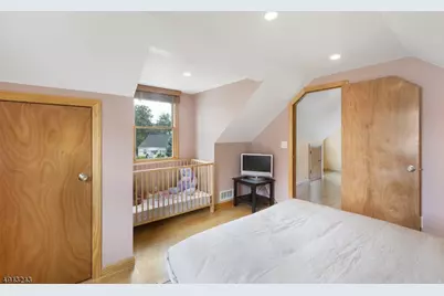 571 Orchard St, Rahway, NJ 07065 - Photo 18