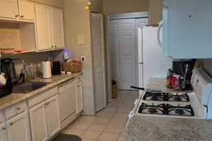 414 Sharon Garden Ct, Woodbridge Township, NJ 07095 - Photo 2