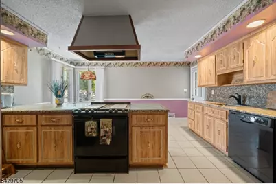 43 Elm Hill Rd, Clifton, NJ 07013 - Photo 6