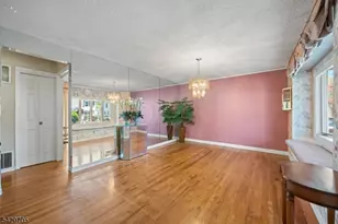 43 Elm Hill Rd, Clifton, NJ 07013 - Photo 2