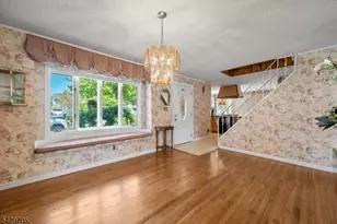 43 Elm Hill Rd, Clifton, NJ 07013 - Photo 4